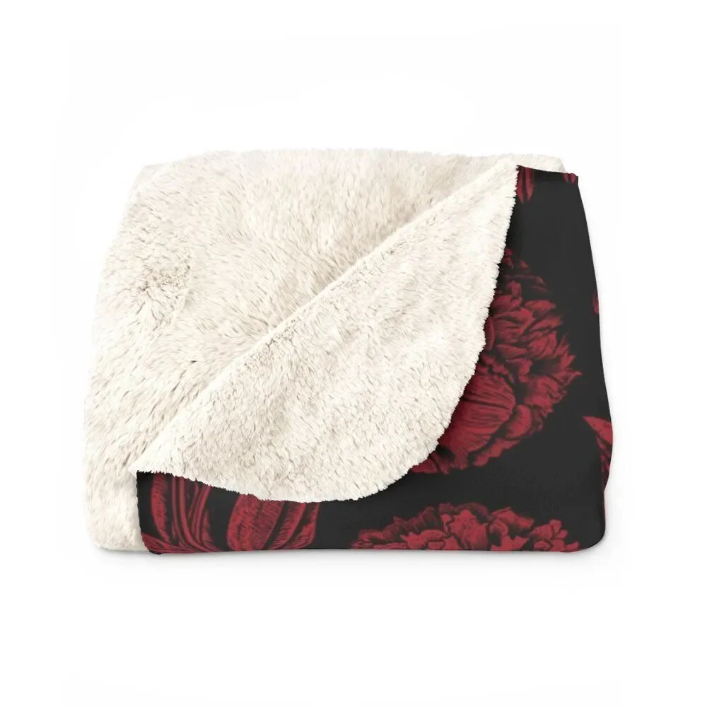 NWT Porter Anna- Red & Black Sherpa Blanket in Peony